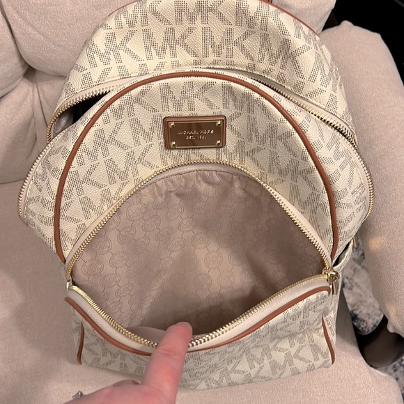 Michael Kors Cream and brown zip backpack - Picture 10 of 12